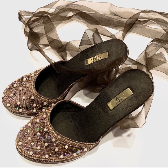 ROUGE VINTAGE PLATFORM LACE UP CLOSED TOE WEDGE WITH BEADED SEQUINS DETAIL - Picture 11 of 15